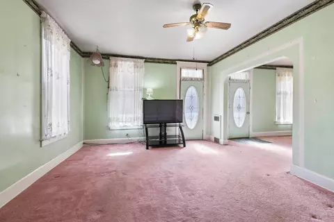 Living - 134 E Mill St, Circleville, OH 43113 photo 1 of 1