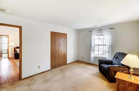 Bedroom - 1323 Hillview Cir E, Newark, OH 43055 photo 5 of 5