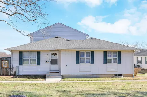 2815 Conrad Dr #J-1, Columbus, OH 43207