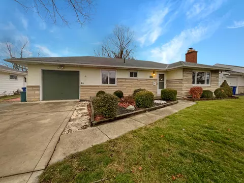 1108 Saint Cecelia Dr, Columbus, OH 43204