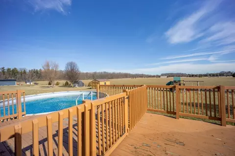 Exterior - 3322 Gooding Rd, Marion, OH 43302 photo 11 of 12