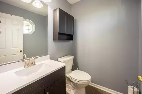 Bath - 3322 Gooding Rd, Marion, OH 43302 photo 1 of 3