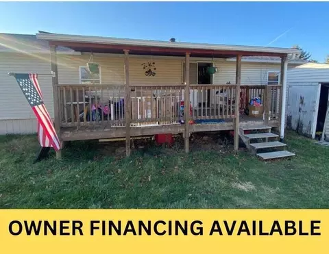 2392 Maureen Blvd S, Obetz, OH 43207