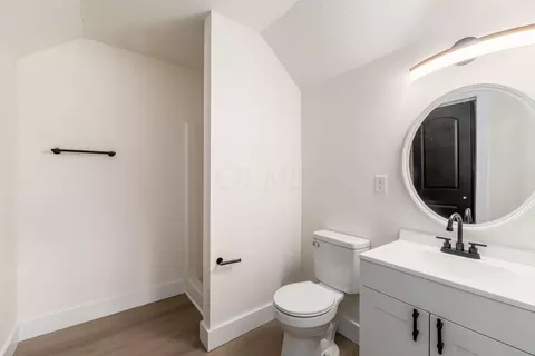 Bath - 51 Eldon Ave, Columbus, OH 43204 photo 4 of 5