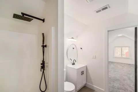 Bath - 51 Eldon Ave, Columbus, OH 43204 photo 5 of 5