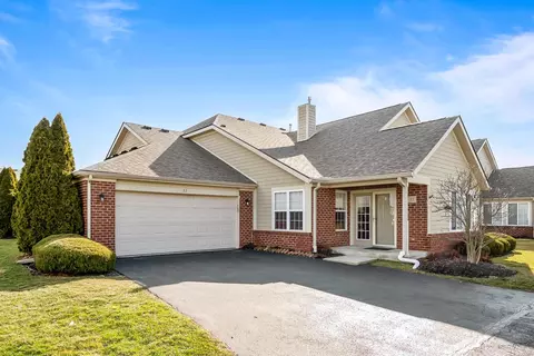37 Greenhedge Cir, Delaware, OH 43015