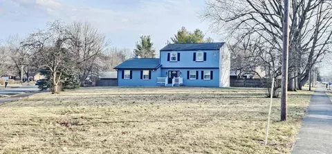 323 Hickory Ln, Delaware, OH 43015