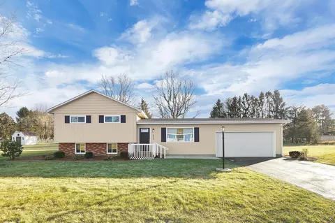 489 Donovan Dr NE, Newark, OH 43055