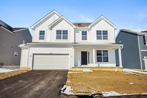 384 Winged Foot Dr, Commercial Point, OH 43116