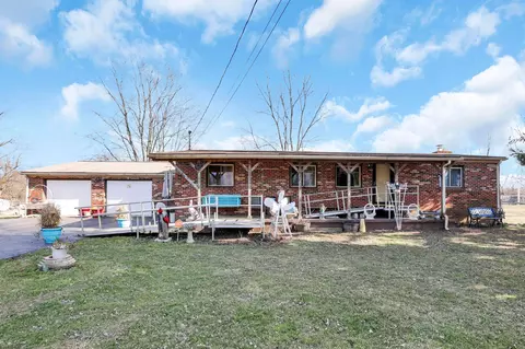 6359 Mink St SW, Pataskala, OH 43062