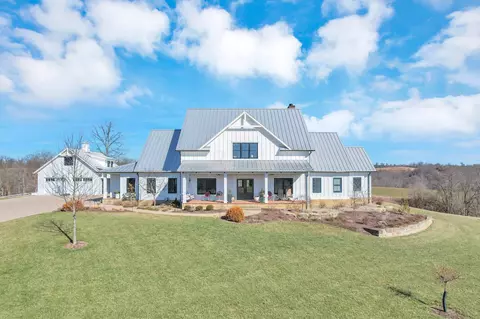 4711 Mercer Ln, Mcconnelsville, OH 43756