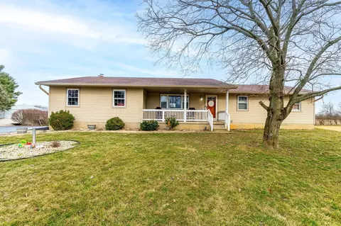 7300 Rene Ct, Grove City, OH 43123