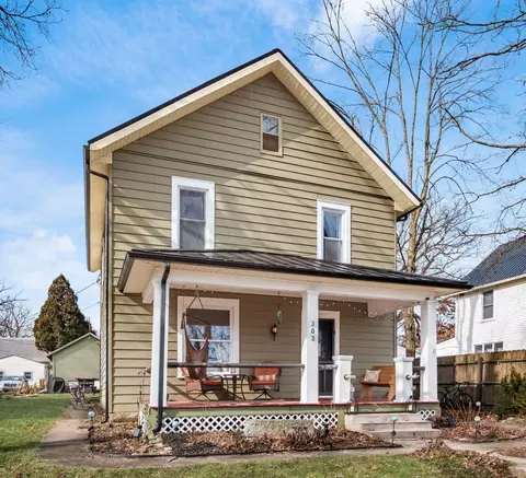 303 N Liberty St, Delaware, OH 43015