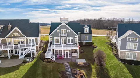 14940 Shoreline Dr W, Thornville, OH 43076