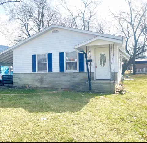 737 Broadway St, Washington Court House, OH 43160