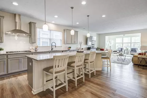 6373 Davis Cir, Powell, OH 43065