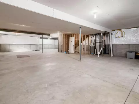Exterior - 114 Solstice Rd, Delaware, OH 43015 photo 6 of 14