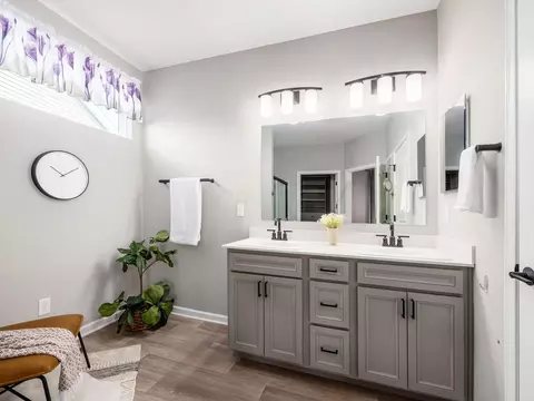 Bath - 114 Solstice Rd, Delaware, OH 43015 photo 2 of 5