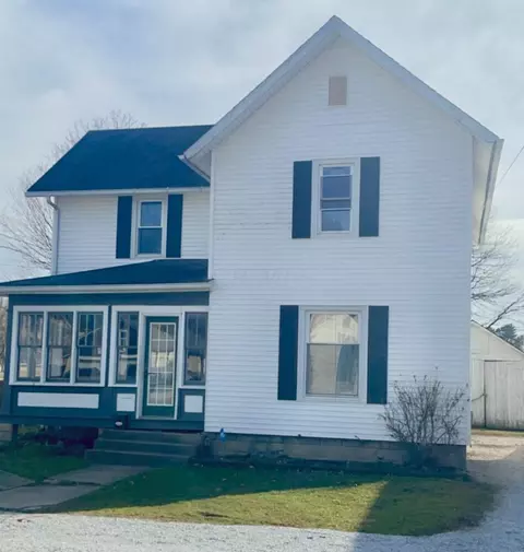 97 E 6th St, Fredericktown, OH 43019