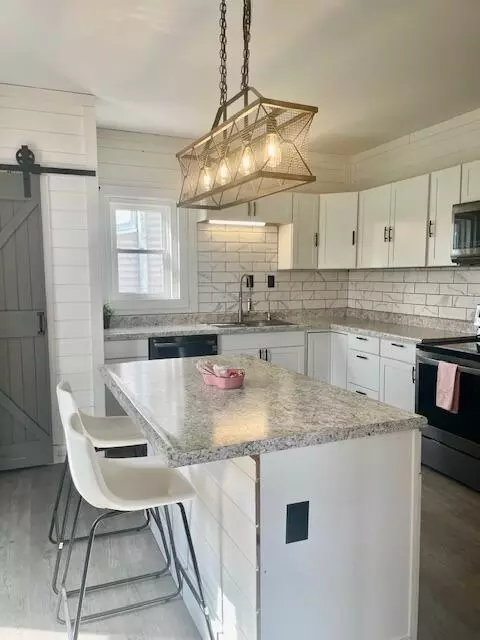 Kitchen - 97 E 6th St, Fredericktown, OH 43019 photo 2 of 7