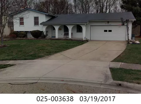 328 Larry Ln, Gahanna, OH 43230
