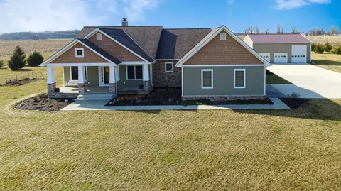 12800 Trenton Rd, Galena, OH 43021