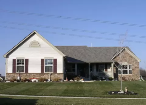 3099 Coltsbridge Dr, Lewis Center, OH 43035