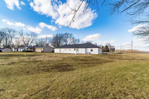 Exterior - 1195 Dunkel Rd, Circleville, OH 43113 photo 5 of 7