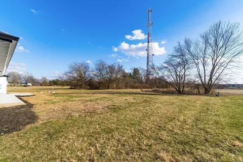Exterior - 1195 Dunkel Rd, Circleville, OH 43113 photo 6 of 7