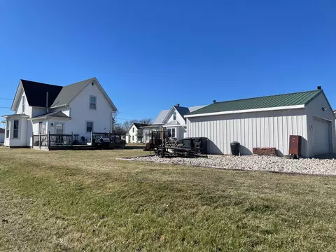 222 New St, Mount Sterling, OH 43143 photo 2