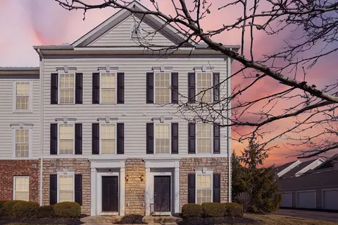 5546 Crystal Falls St #67, Dublin, OH 43016