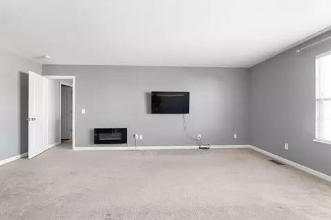Living - 4501 Switchback Trl, Columbus, OH 43228 photo 1 of 1