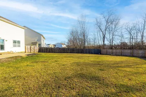 Exterior - 4501 Switchback Trl, Columbus, OH 43228 photo 8 of 11