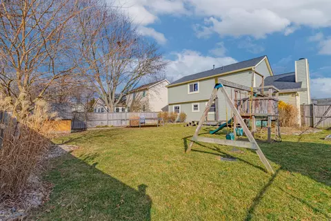 Exterior - 8417 Seabright Dr, Powell, OH 43065 photo 8 of 10