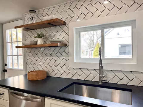 Kitchen - 25 S Delaware St, Lithopolis, OH 43136 photo 2 of 5