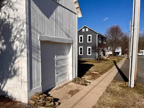 Exterior - 25 S Delaware St, Lithopolis, OH 43136 photo 8 of 8