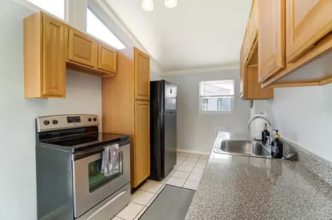 Kitchen - 1265 Moler Rd, Columbus, OH 43207 photo 2 of 6