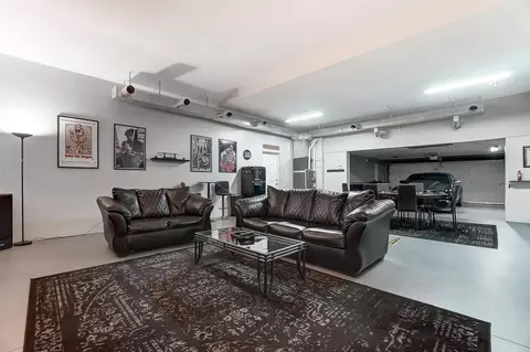 Living - 1265 Moler Rd, Columbus, OH 43207 photo 9 of 10