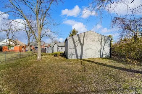 Exterior - 1265 Moler Rd, Columbus, OH 43207 photo 21 of 23