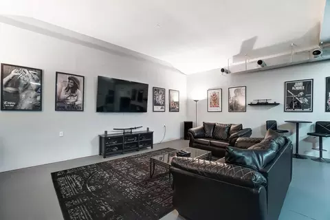 Living - 1265 Moler Rd, Columbus, OH 43207 photo 8 of 10