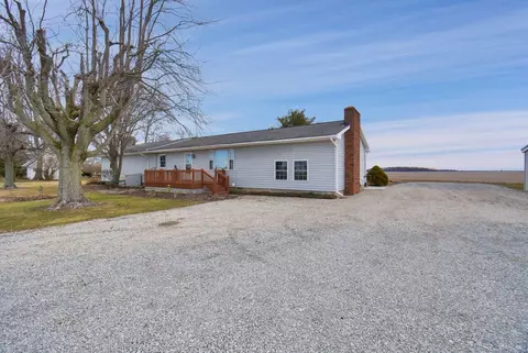 2633 Stringtown Rd, Sabina, OH 45169