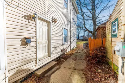 Exterior - 309 Stanton Ave, Springfield, OH 45503 photo 5 of 6