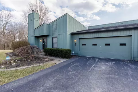 1319 Worthington Creek Dr #12, Columbus, OH 43085