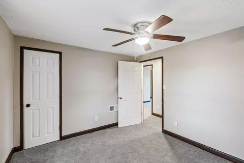 Bedroom - 680 Silver St, Marion, OH 43302 photo 4 of 4