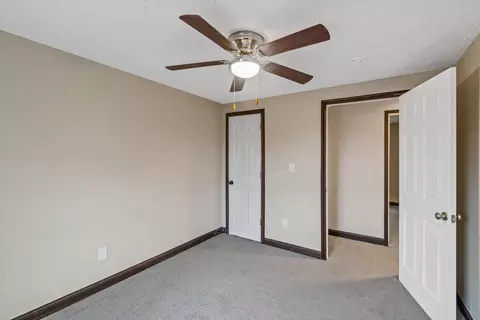 Bedroom - 680 Silver St, Marion, OH 43302 photo 3 of 4