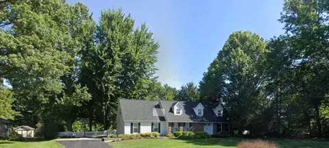 9274 Southchester Dr, Pickerington, OH 43147