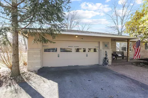 42 Lakeland Dr SW, Etna, OH 43068