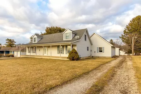390 W Columbus St, Lithopolis, OH 43136