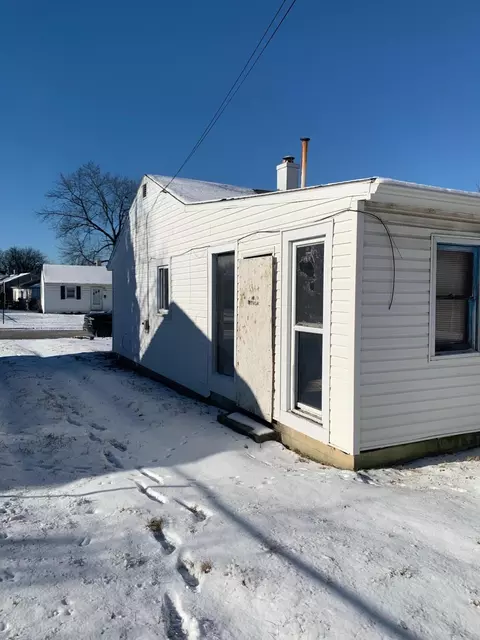 1226 Heard Ave, Springfield, OH 45506 photo 2