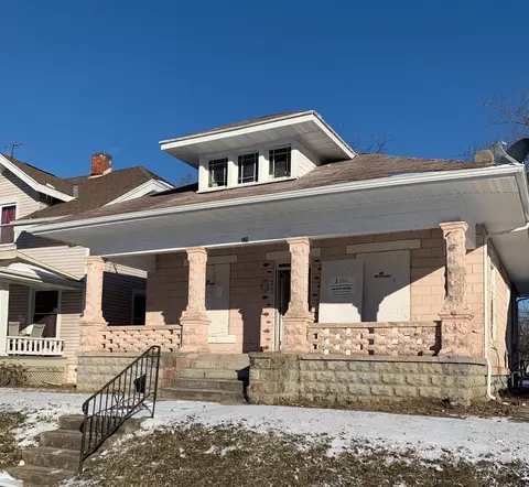 320 Oakwood Pl, Springfield, OH 45506
